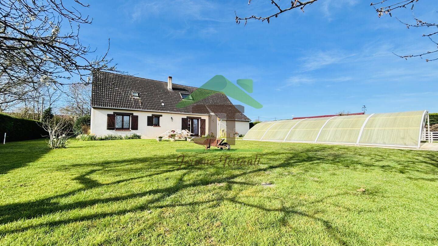 Maison 6 pièces 123 m² · à Commune Nouvelle d'Arrou · 123 m² · 243 000 €