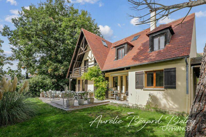 Maison 8 pièces 181 m² · à Vaucresson · 181 m² · 1 295 000 €