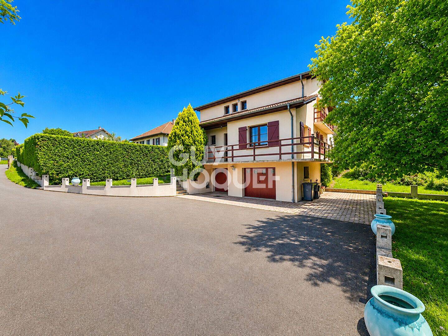 Maison 6 pièces 171 m² · à Ruy-Montceau · 170,8 m² · 349 000 €