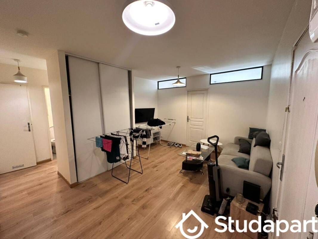 1 pièce 10 m² · à Corbeil-Essonnes · 10 m² · 470 €/mois
