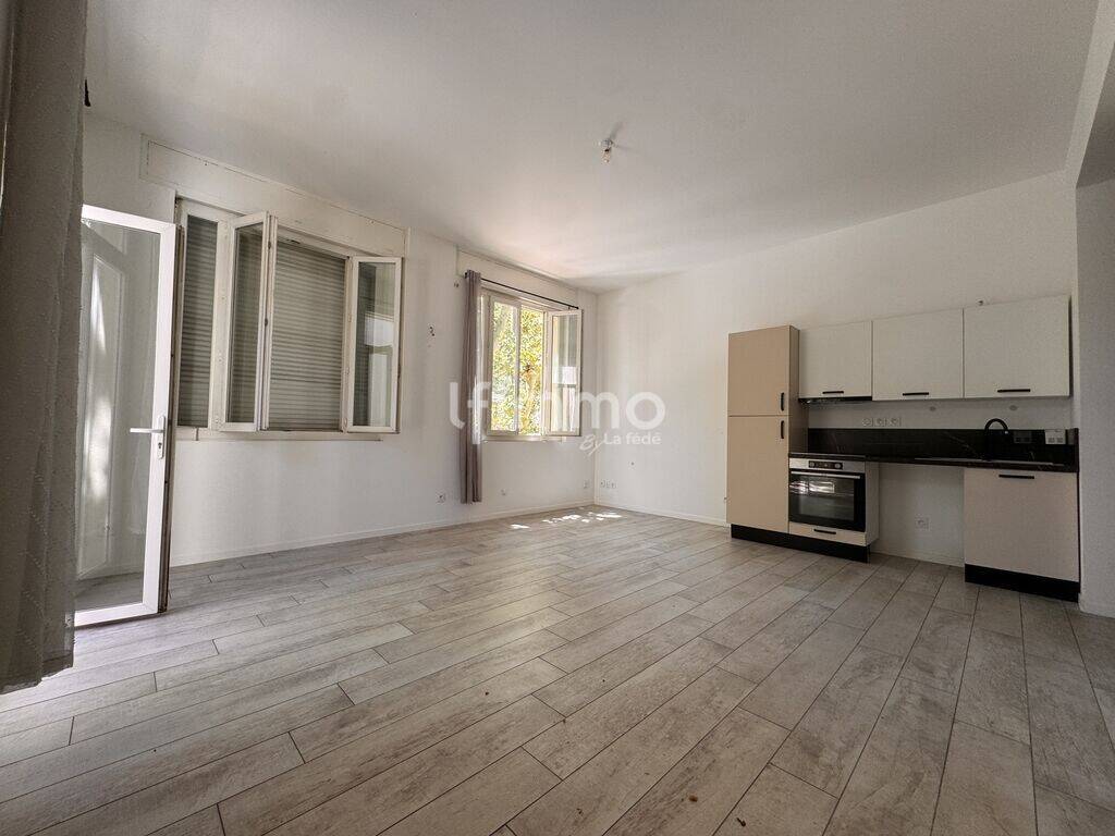 Appartement 1 pièce 38 m² · à Port-Saint-Louis-du-Rhône · 38,2 m² · 690 €