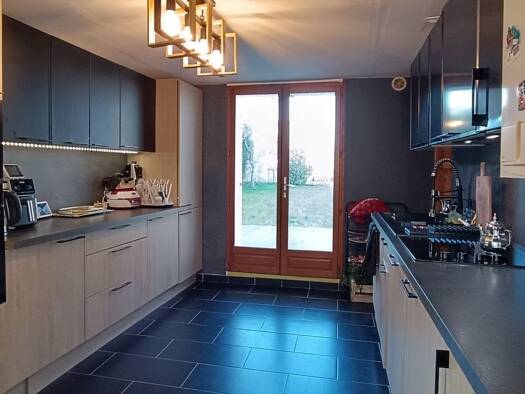 Maison à vendre 136 000 € 4 pièces 2 chambres 83 m² 537 m² de terrain Fère-en-Tardenois 02130