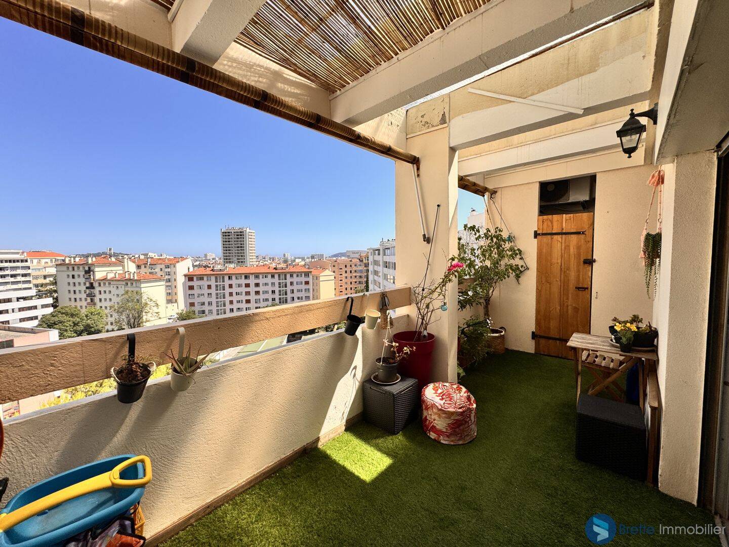 Appartement 4 pièces 75 m² · à Toulon · 75 m² · 240 000 €