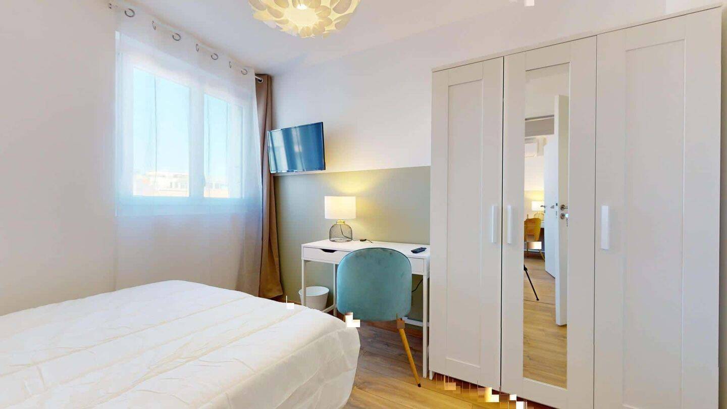 1 pièce 15 m² · à Lyon 8ème Arrondissement · 15 m² · 525 €/mois