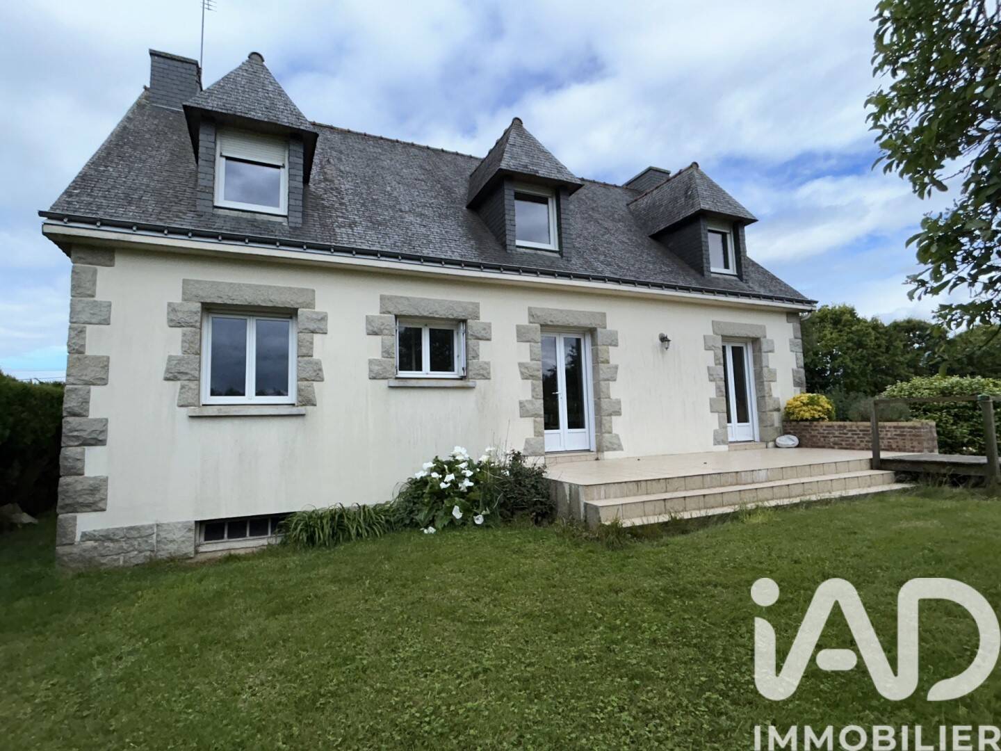 Maison 9 pièces 166 m² · à Merdrignac · 166 m² · 171 500 €