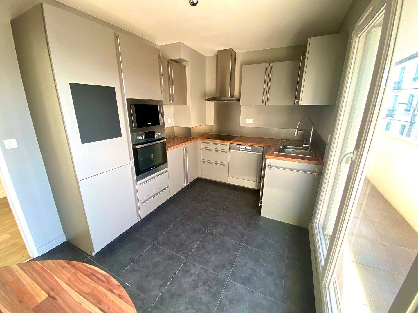 Appartement 4 pièces 94 m² · à Clermont-Ferrand · 94 m² · 273 000 €