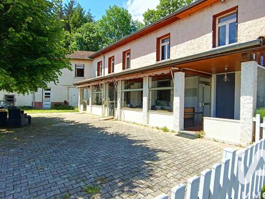 Immeuble à vendre 149 000 € 475 m² Saint-Georges-Lagricol 43500