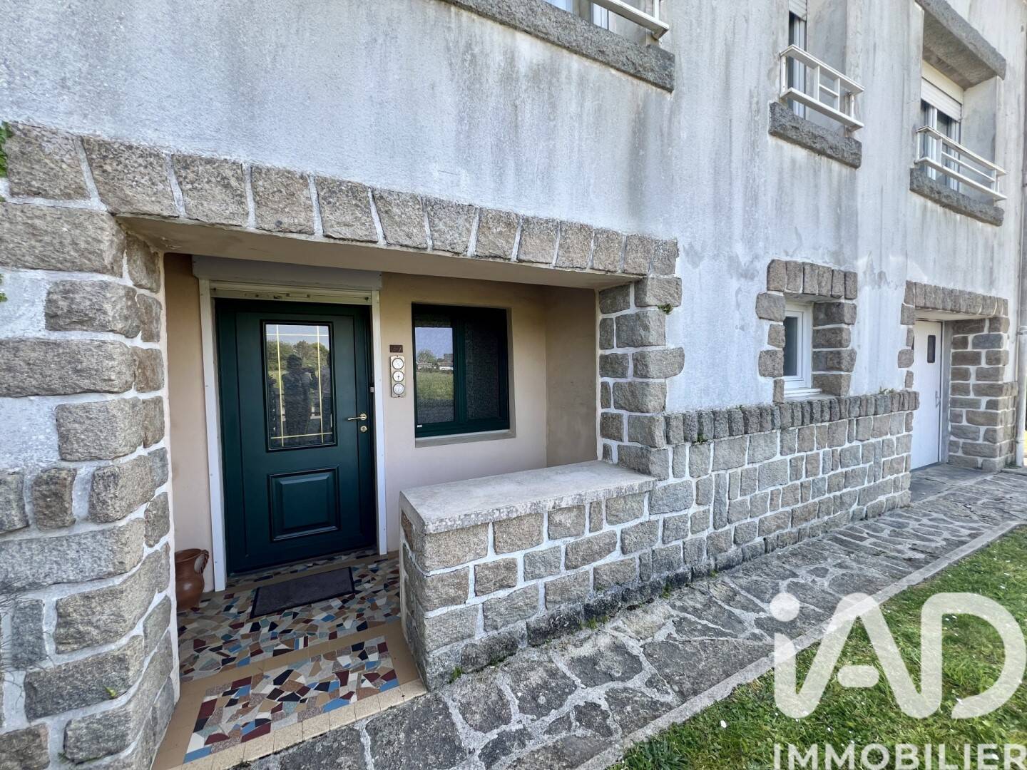 Maison 9 pièces 145 m² · à Plozévet · 144,6 m² · 189 900 €