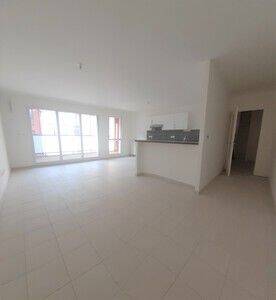 Appartement 3 pièces 75 m² · à Roubaix · 74,9 m² · 823 €/mois