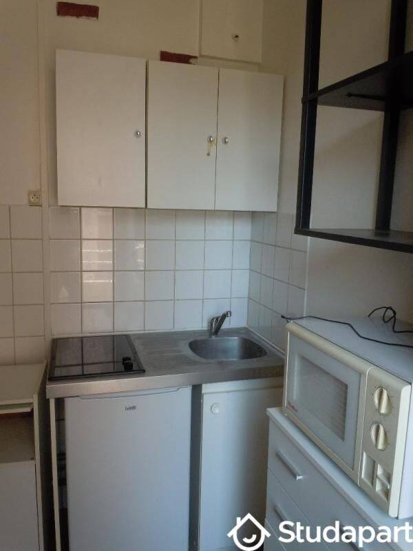Appartement 1 pièce 14 m² · à Grenoble · 14 m² · 360 €
