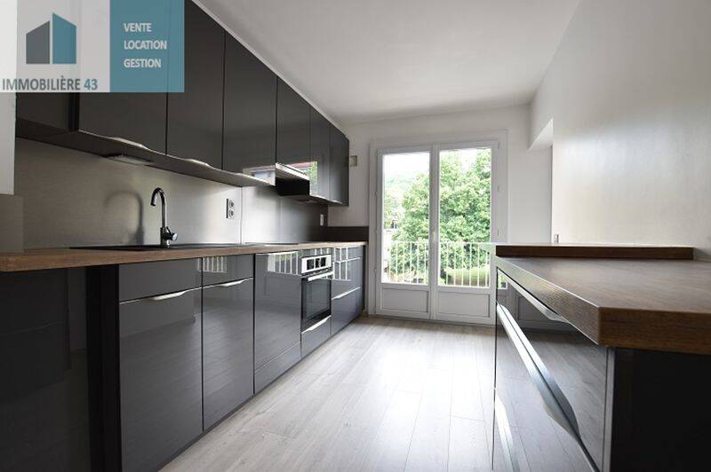 Appartement 5 pièces 99 m² · à Le Puy-en-Velay · 99 m² · 815 €