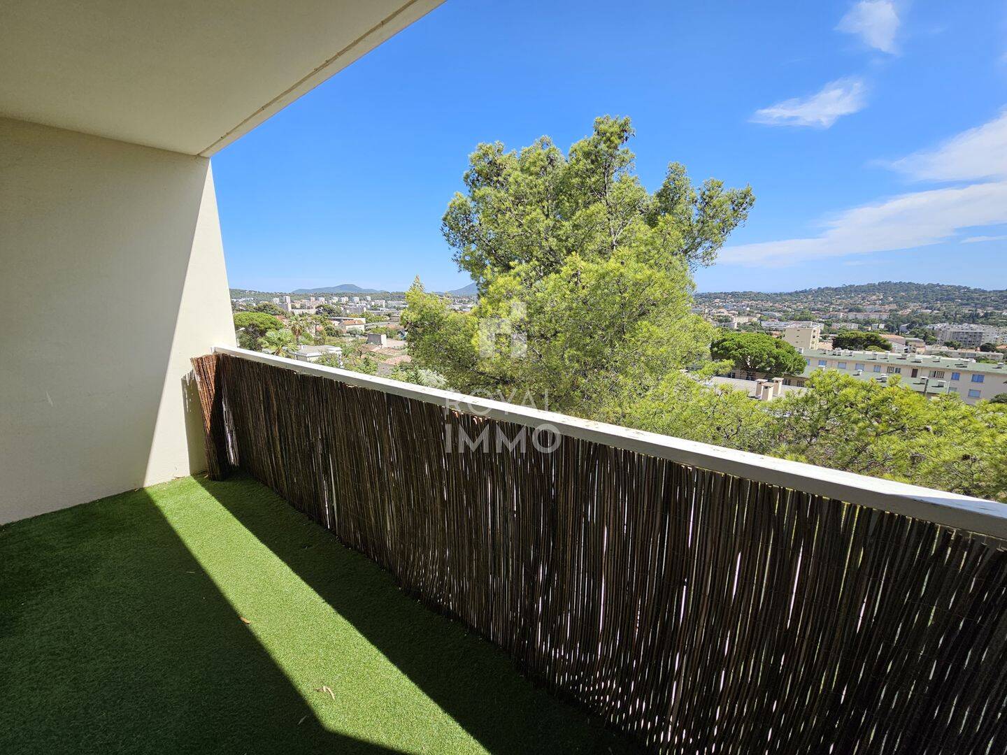 Appartement 5 pièces 90 m² · à Toulon · 90 m² · 245 000 €