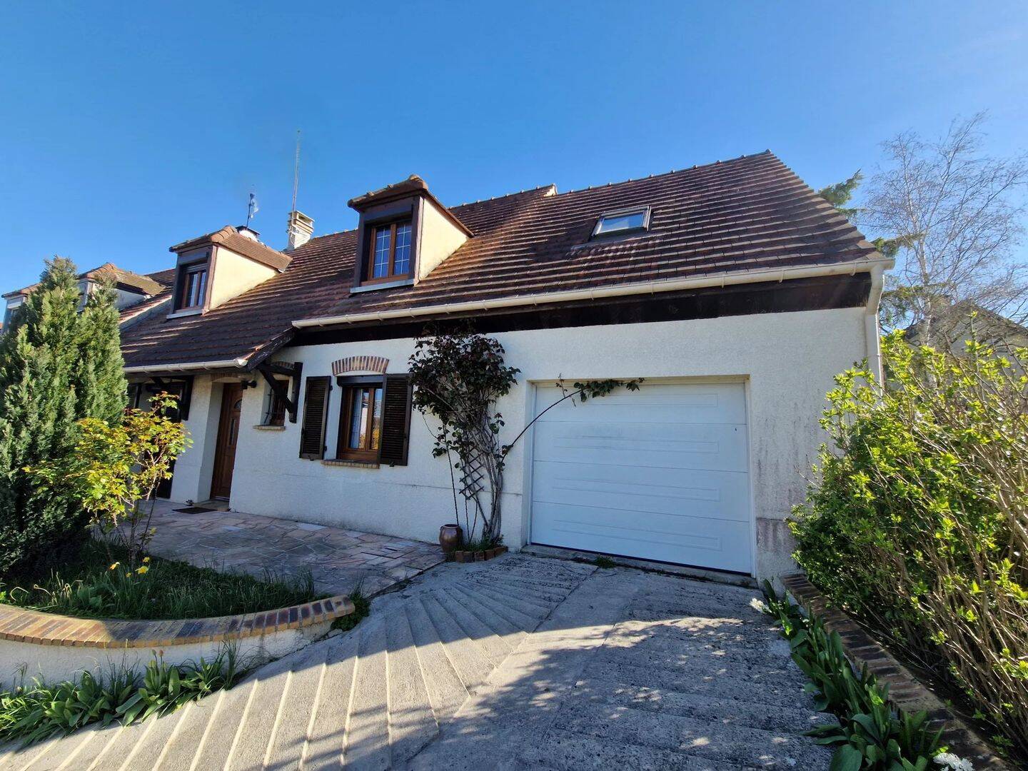 Maison 5 pièces 112 m² · à Bruyères-le-Châtel · 112 m² · 312 000 €
