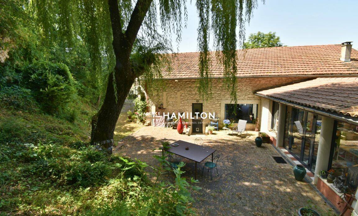 Maison 7 pièces 224 m² · à Cahuzac-sur-Vère · 224 m² · 294 000 €