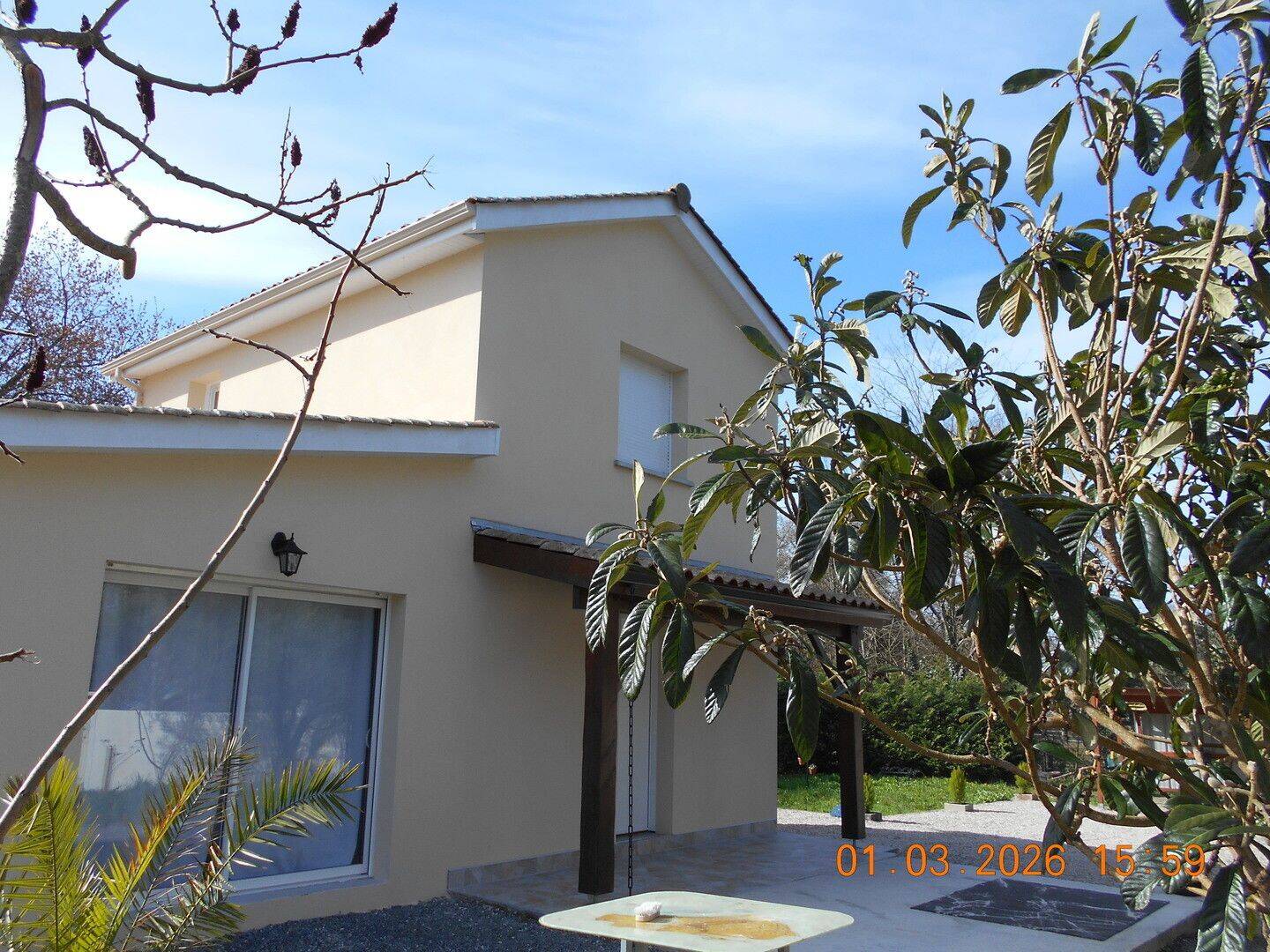 MAISON D'HABITATION
