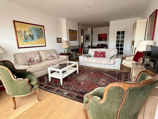 Appartement à vendre 660 000 € 3 pièces 2 chambres 93 m² Étage 5/7 Arènes-Allées Marines Bayonne 64100