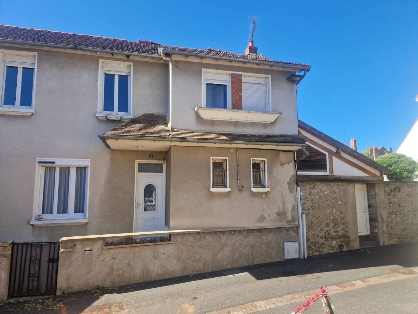 Maison 3 pièces 83 m² · à Saint-Pourçain-sur-Sioule · 83 m² · 89 500 €
