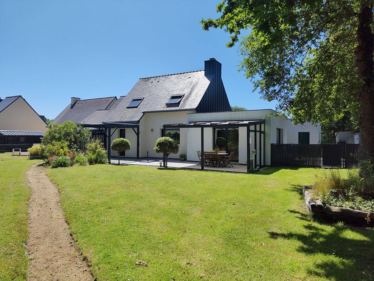 Maison 6 pièces 106 m² · à Le Tour-du-Parc · 106 m² · 537 000 €
