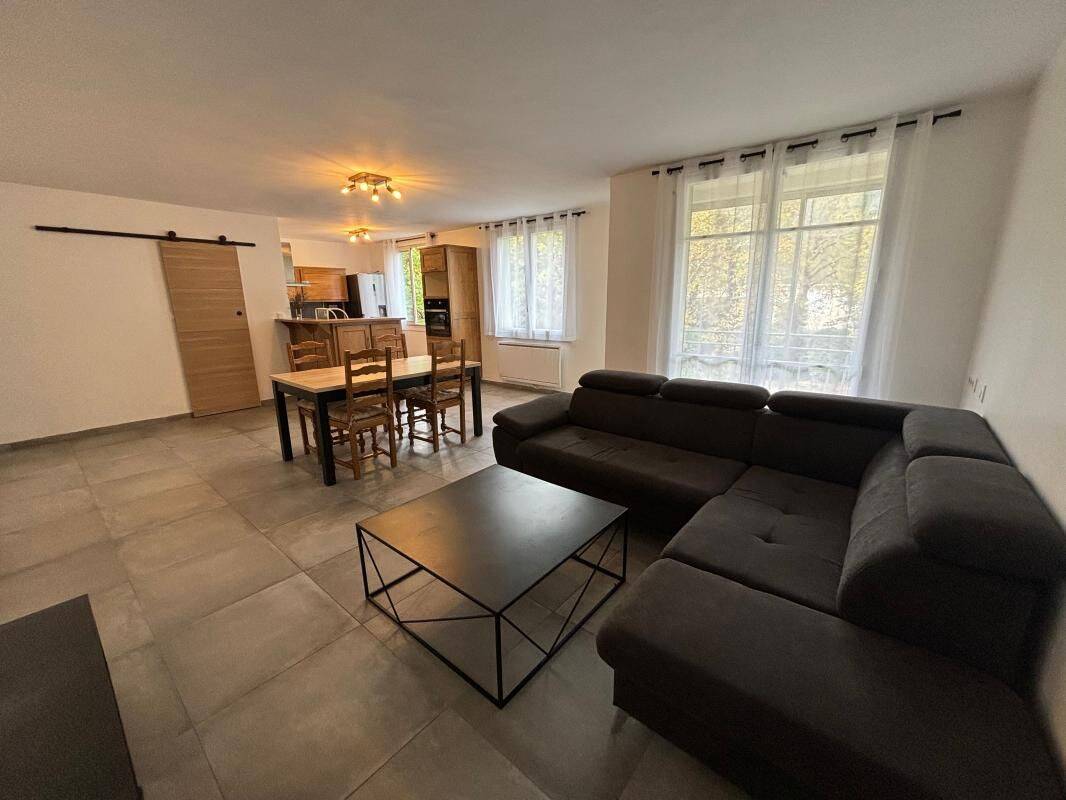 Appartement 3 pièces 66 m² · à Manosque · 66,4 m² · 795 €