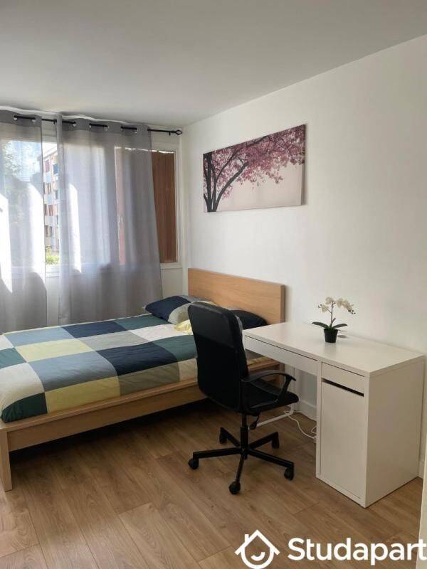 1 pièce 12 m² · à Palaiseau · 12 m² · 650 €