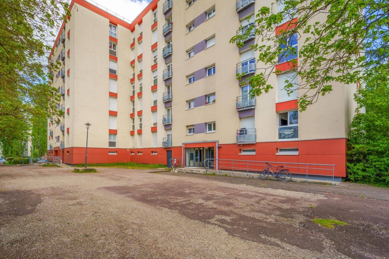 Appartement 4 pièces 82 m² · à Beaune · 82 m² · 737 €