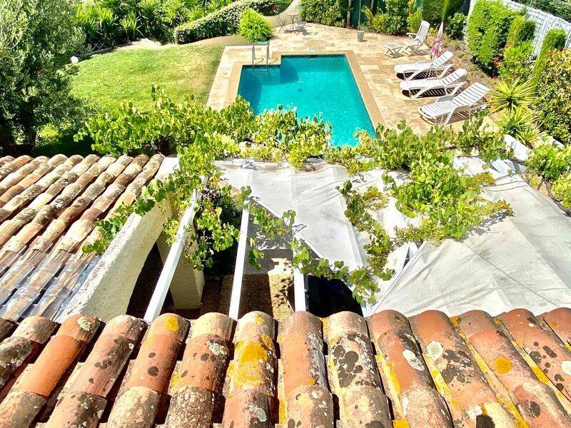 Maison 8 pièces 240 m² · à Fréjus · 240 m² · 1 290 000 €