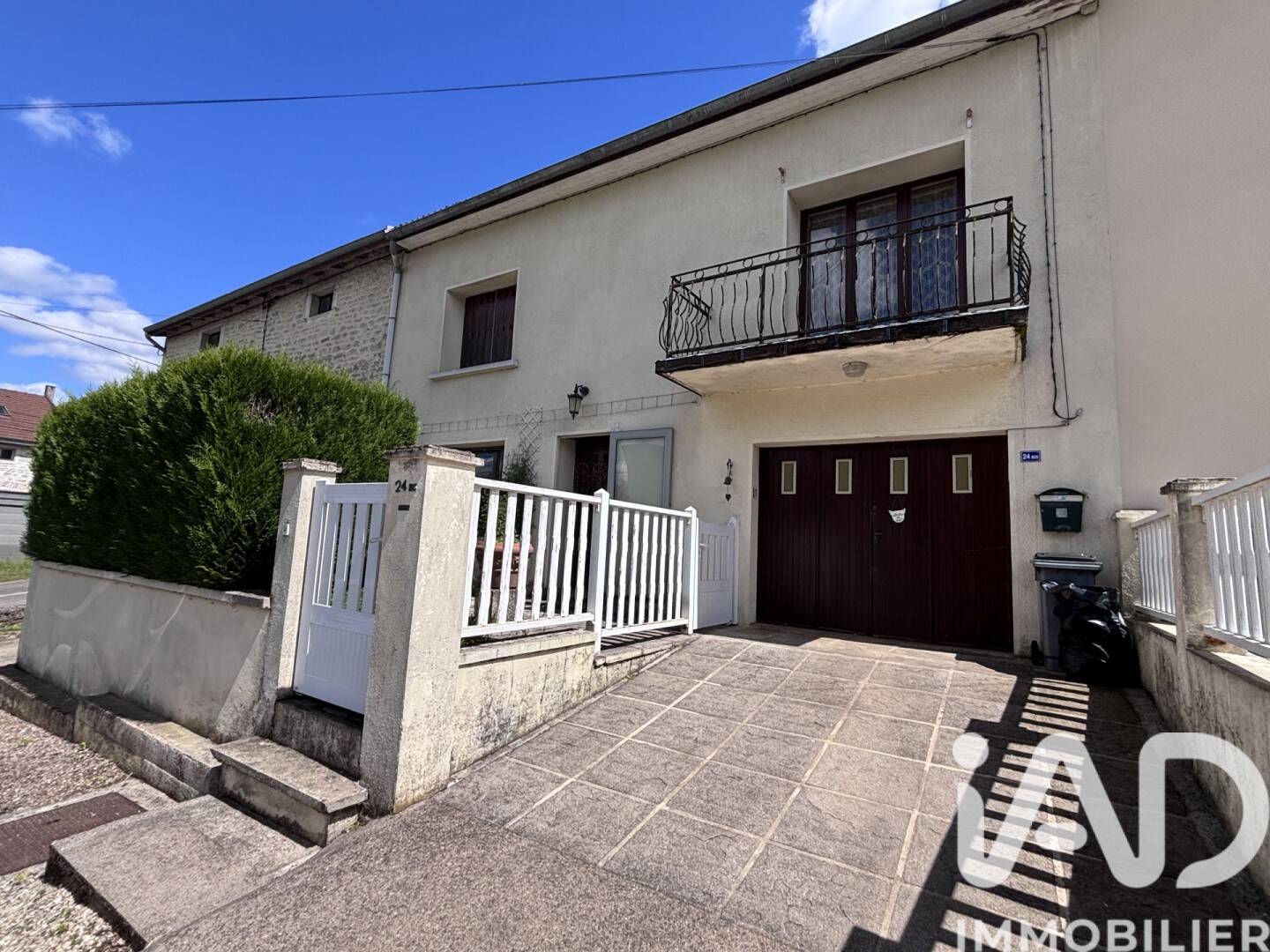 Maison 6 pièces 169 m² · à Lanques-sur-Rognon · 169 m² · 66 000 €