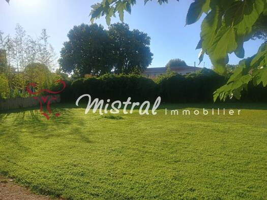 Terrain constructible viabilisé à vendre 420 000 € 1 085 m² de terrain Aigues-Mortes 30220