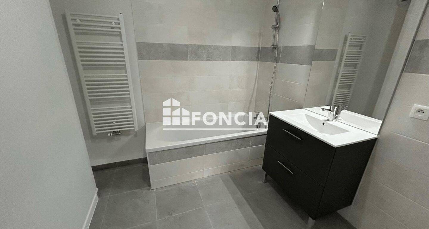 Appartement 2 pièces 42 m² · à Cluses · 42 m² · 639 €/mois