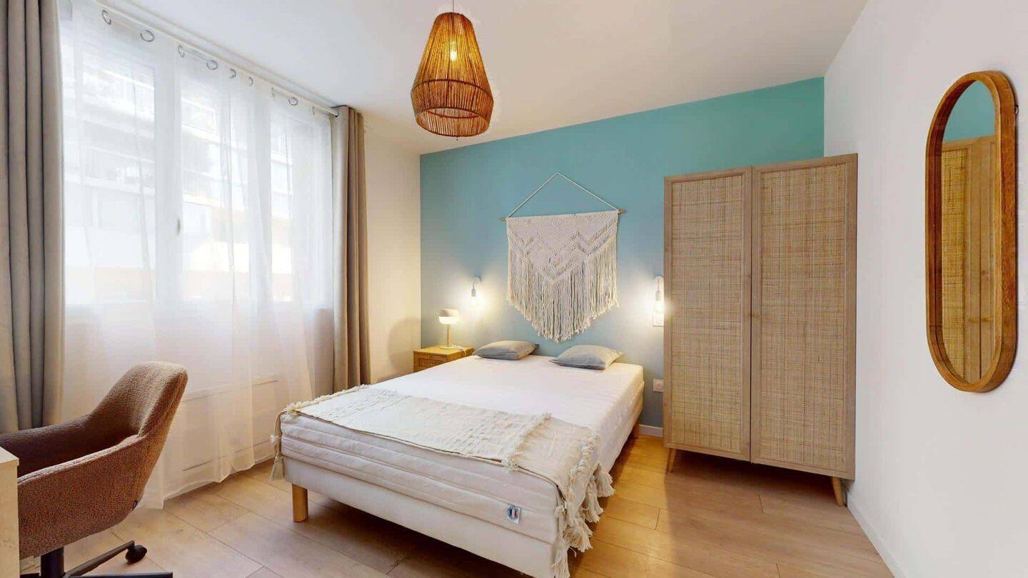 1 pièce 15 m² · à Toulon · 15 m² · 400 €