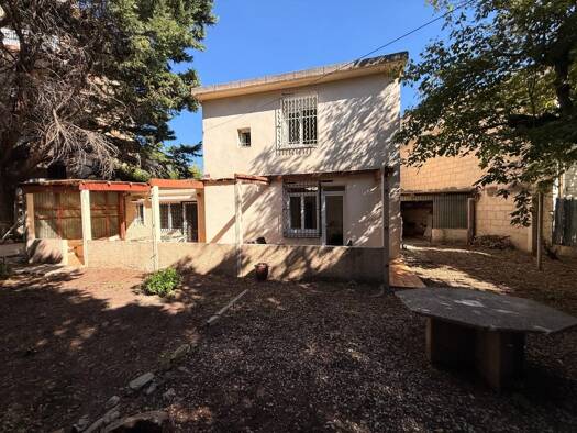 Maison à vendre 243 000 € 5 pièces 4 chambres 103,4 m² 331 m² de terrain Chevalier de Folard-Sources Sud Avignon 84000