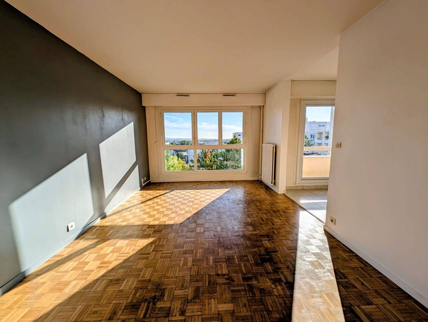 Appartement 3 pièces 66 m² · à Chatou · 65,5 m² · 1 379 €