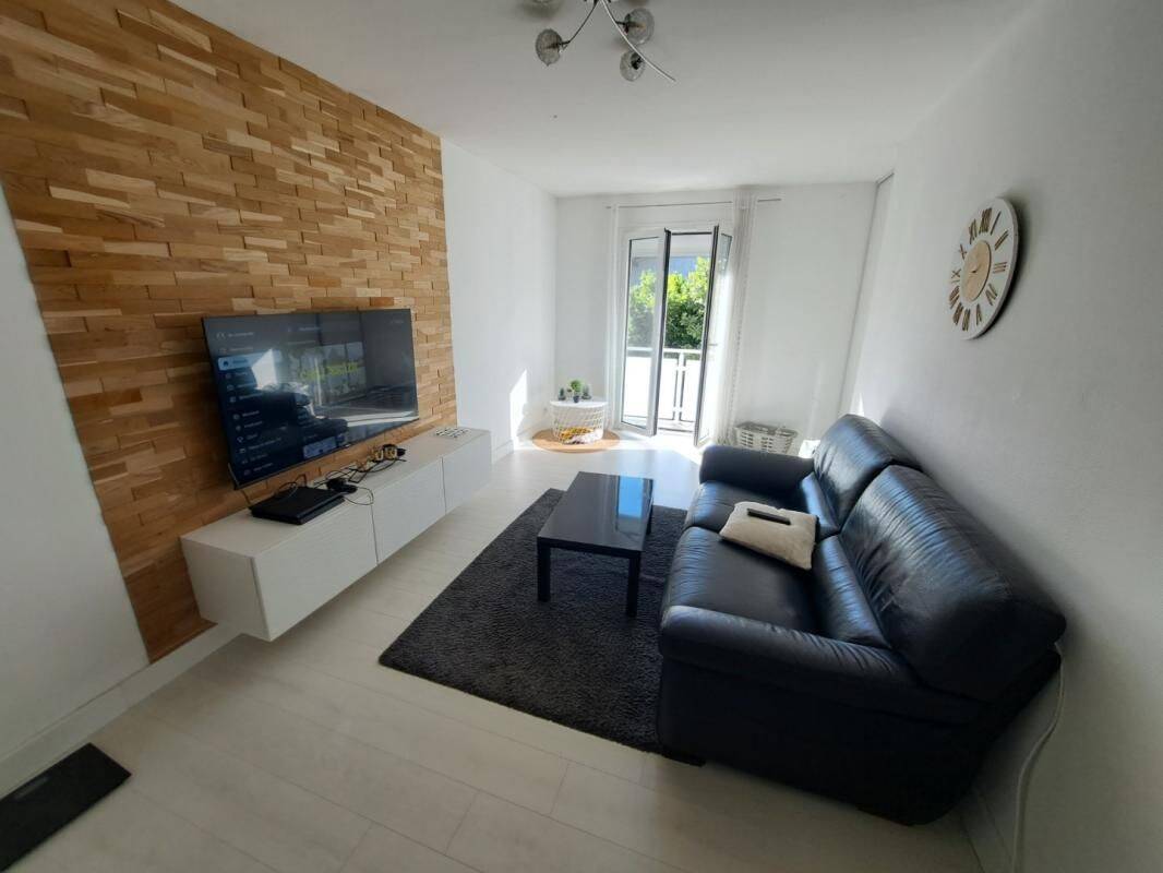Appartement 4 pièces 78 m² · à Saint-Martin-d'Hères · 78 m² · 1 150 €