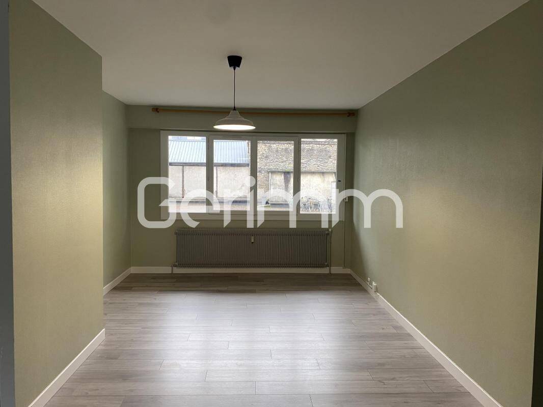 Appartement 3 pièces 65 m² · à Grenoble · 65 m² · 755 €