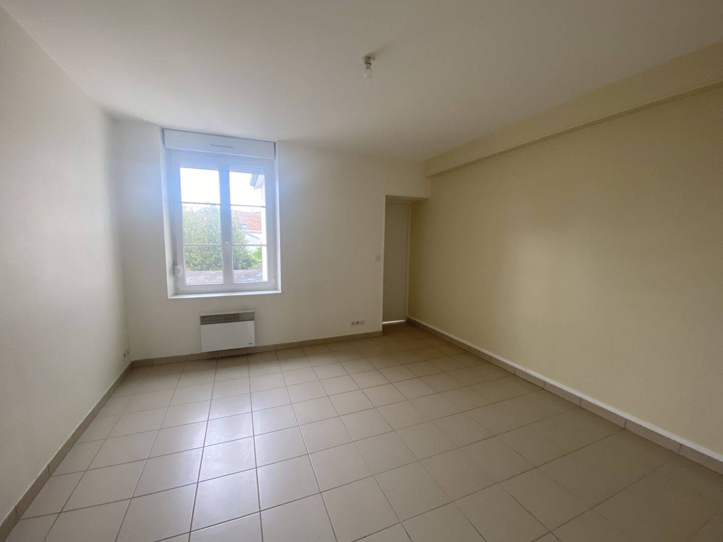 Appartement 3 pièces 47 m² · à Reims · 46,6 m² · 640 €