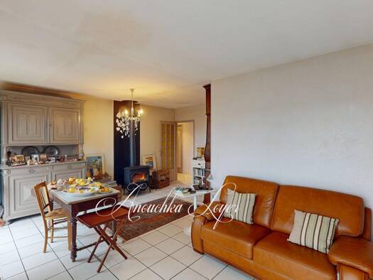 Maison de plain-pied à vendre 236 000 € 4 pièces 3 chambres 79 m² 1 050 m² de terrain Saint-Macaire 33490