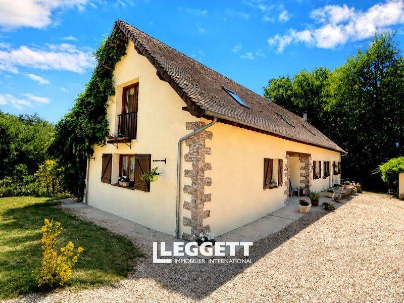 Maison 10 pièces 220 m² · à Champniers-Et-Reilhac · 220 m² · 392 581 €