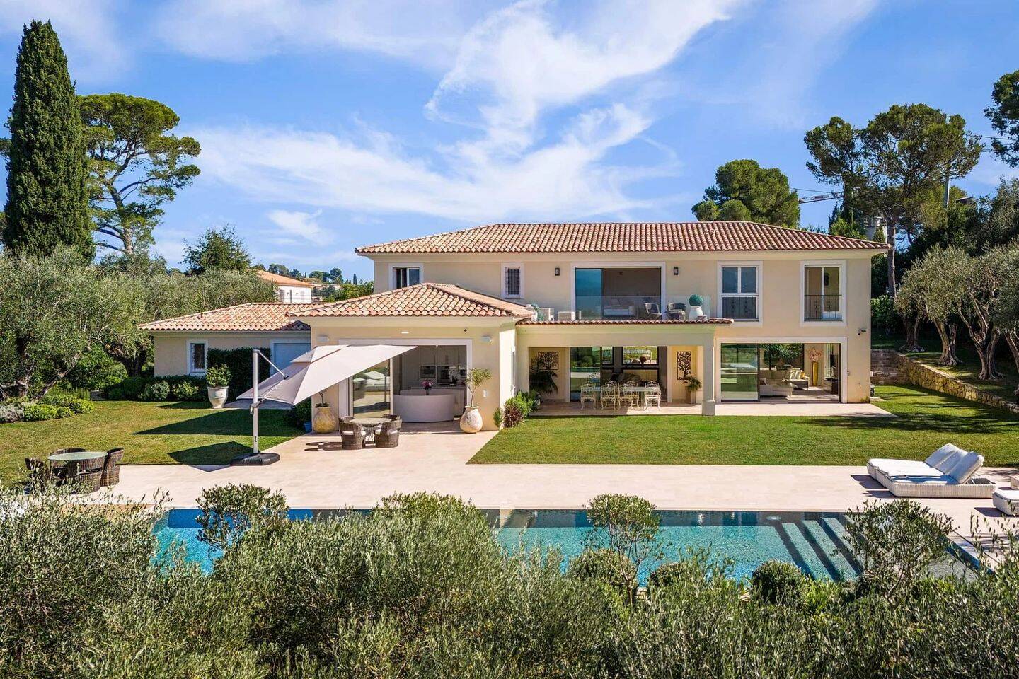 Maison 10 pièces 550 m² · à Mougins · 550 m² · 5 900 000 €