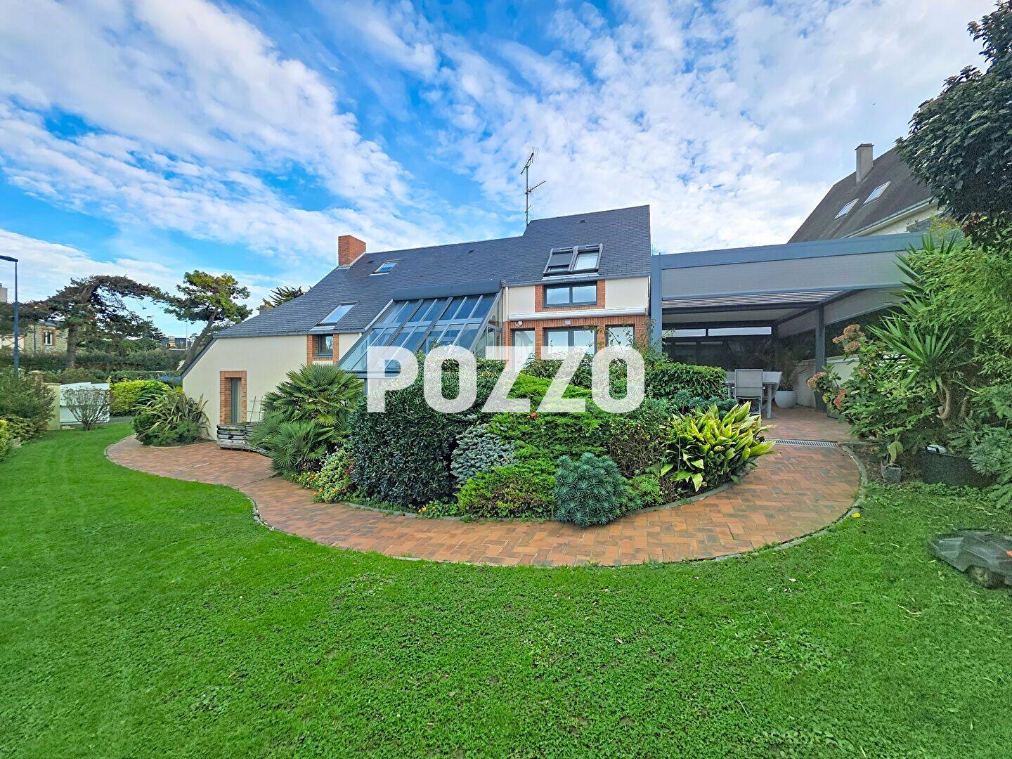 Maison 8 pièces 197 m² · à Granville · 197 m² · 898 000 €