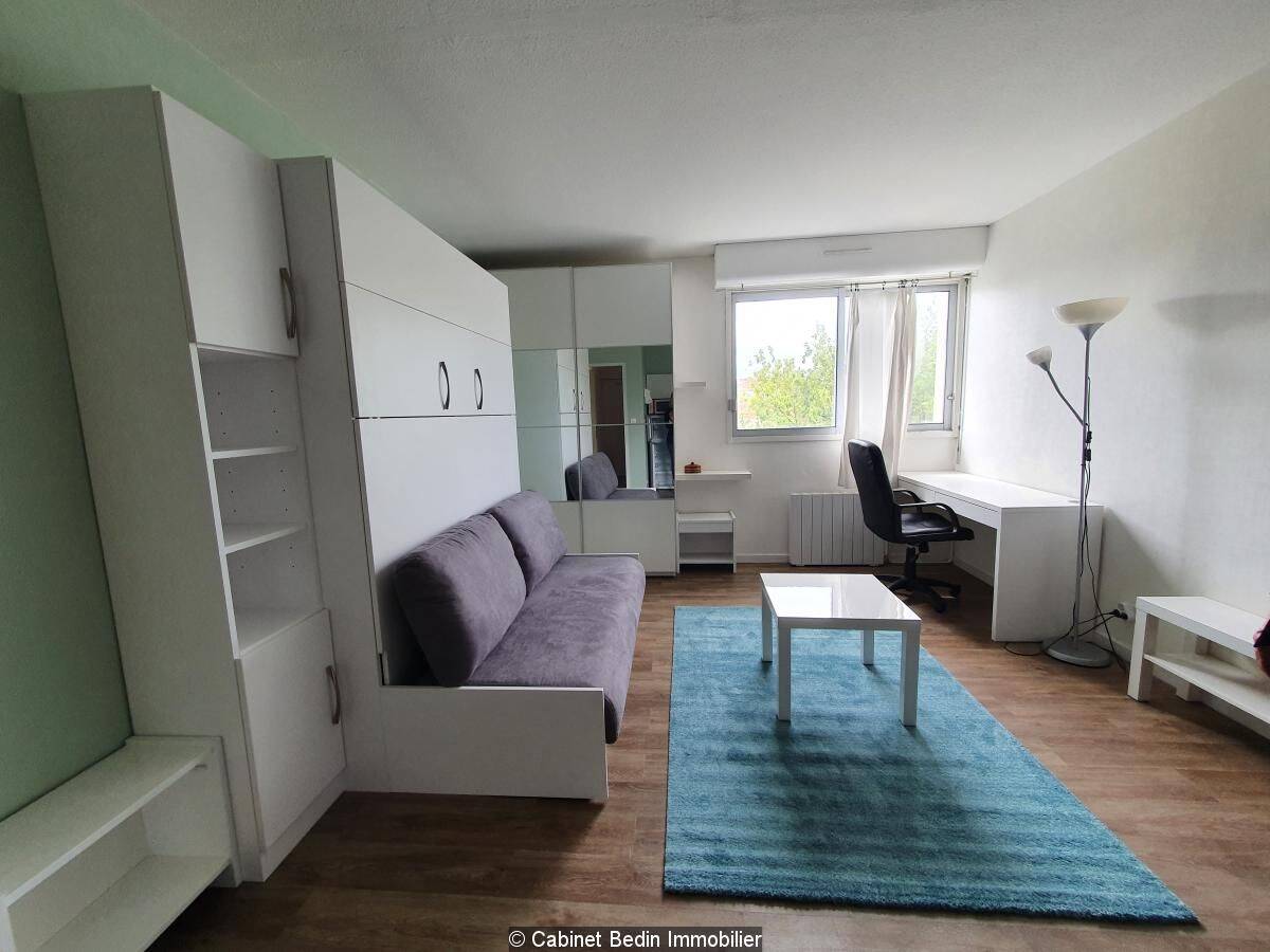 Appartement 1 pièce 27 m² · à Bordeaux · 27 m² · 681 €