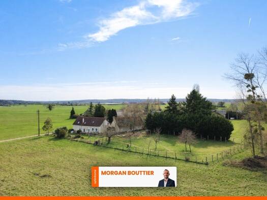 Maison à vendre 229 990 € 6 pièces 4 chambres 148 m² 5 728 m² de terrain Noyant 49490