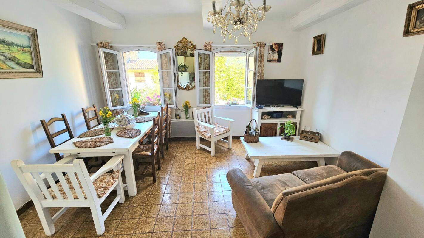 Appartement 3 pièces 68 m² · à Claviers · 68 m² · 125 000 €