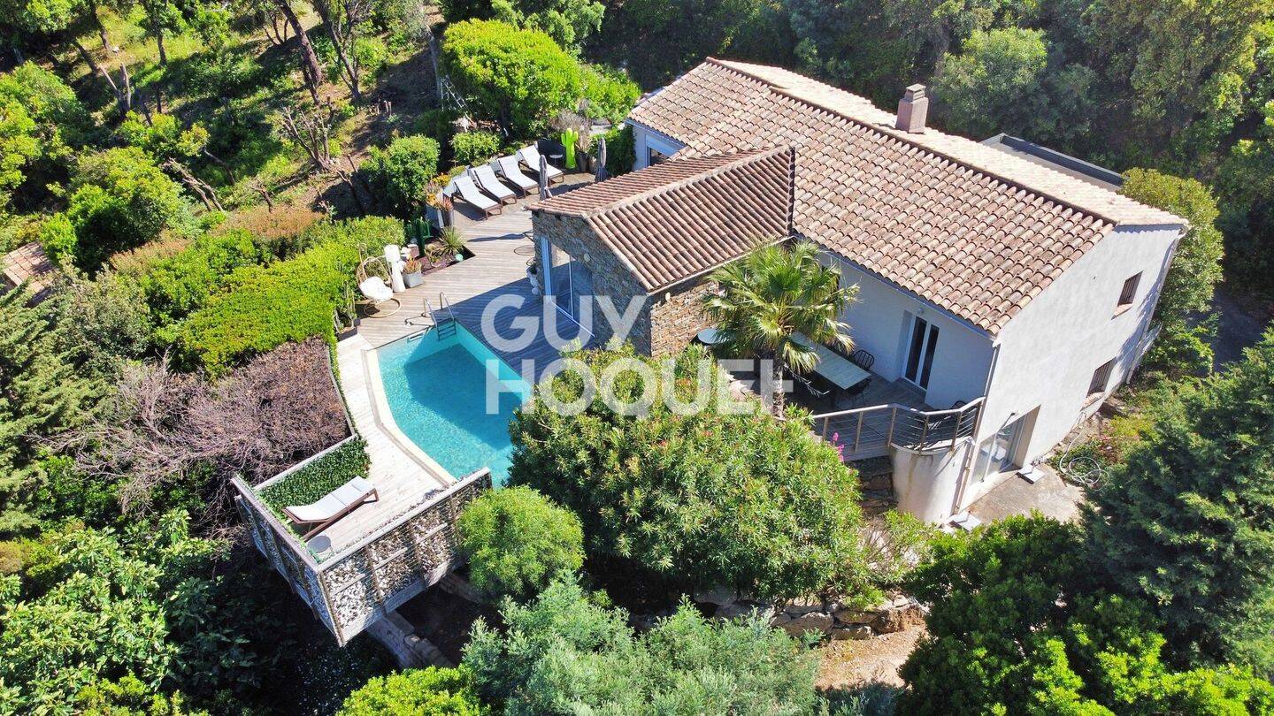 Maison 8 pièces 160 m² · à Cavalaire-sur-Mer · 160 m² · 1 299 000 €