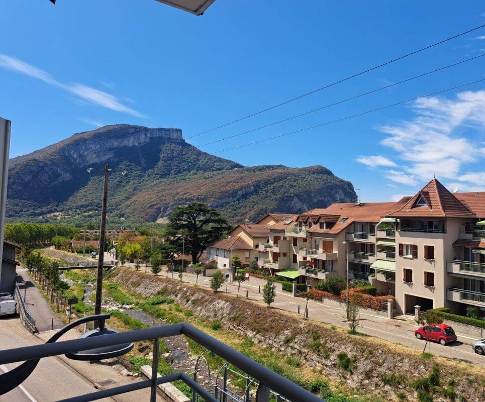 Appartement 3 pièces 73 m² · à Voreppe · 73 m² · 950 €/mois