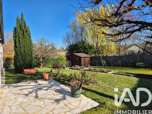 Maison de plain-pied à vendre 365 000 € 5 pièces 3 chambres 102,4 m² 795 m² de terrain Rubelles 77950