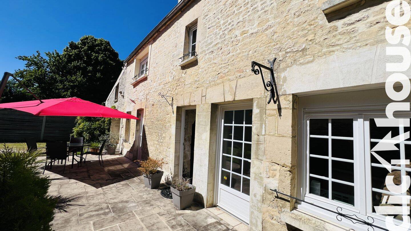 Maison 6 pièces 159 m² · à Rots · 159 m² · 449 000 €