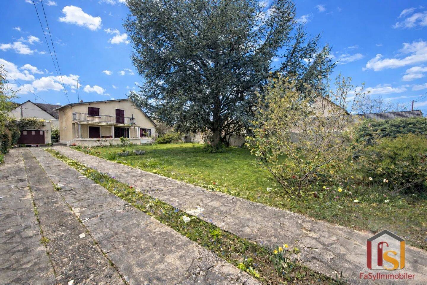 Maison 5 pièces 108 m² · à Chelles · 108 m² · 360 000 €