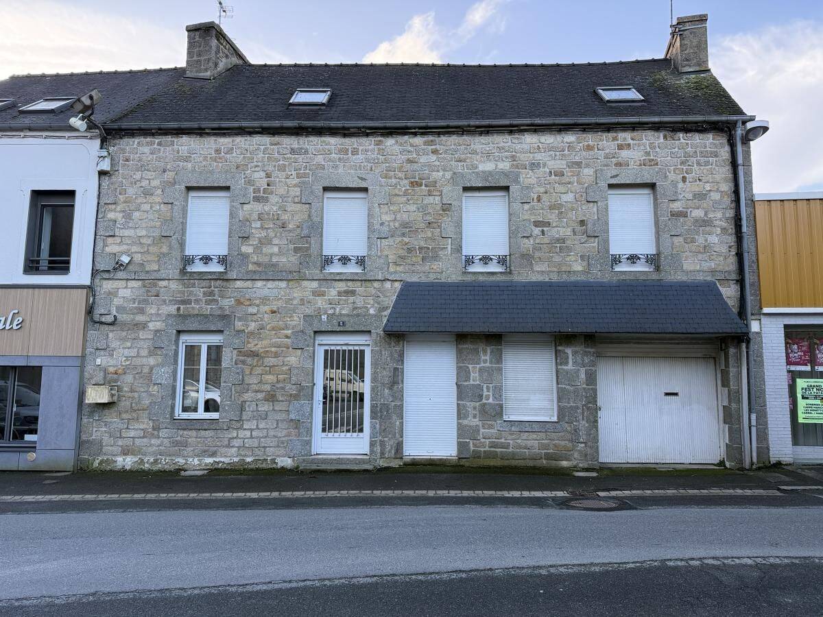 Maison 1 pièce 168 m² · à Plœuc-l'Hermitage · 168 m² · 131 000 €