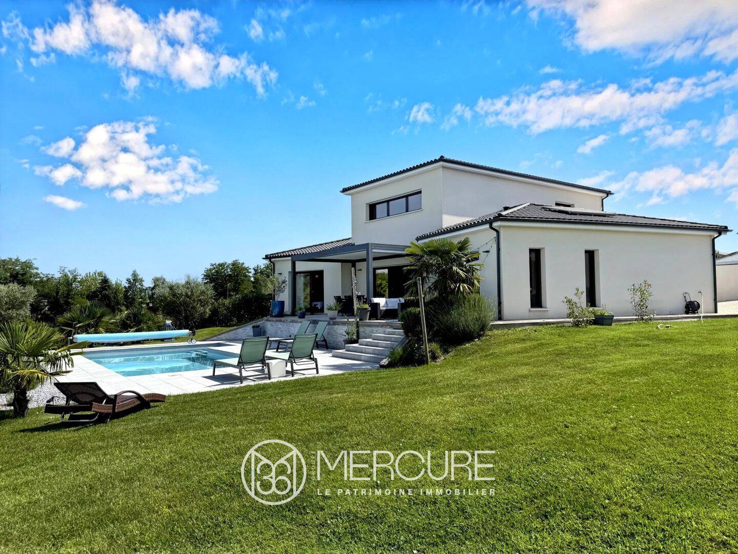 Maison 5 pièces 163 m² · à Poitiers · 163 m² · 651 000 €