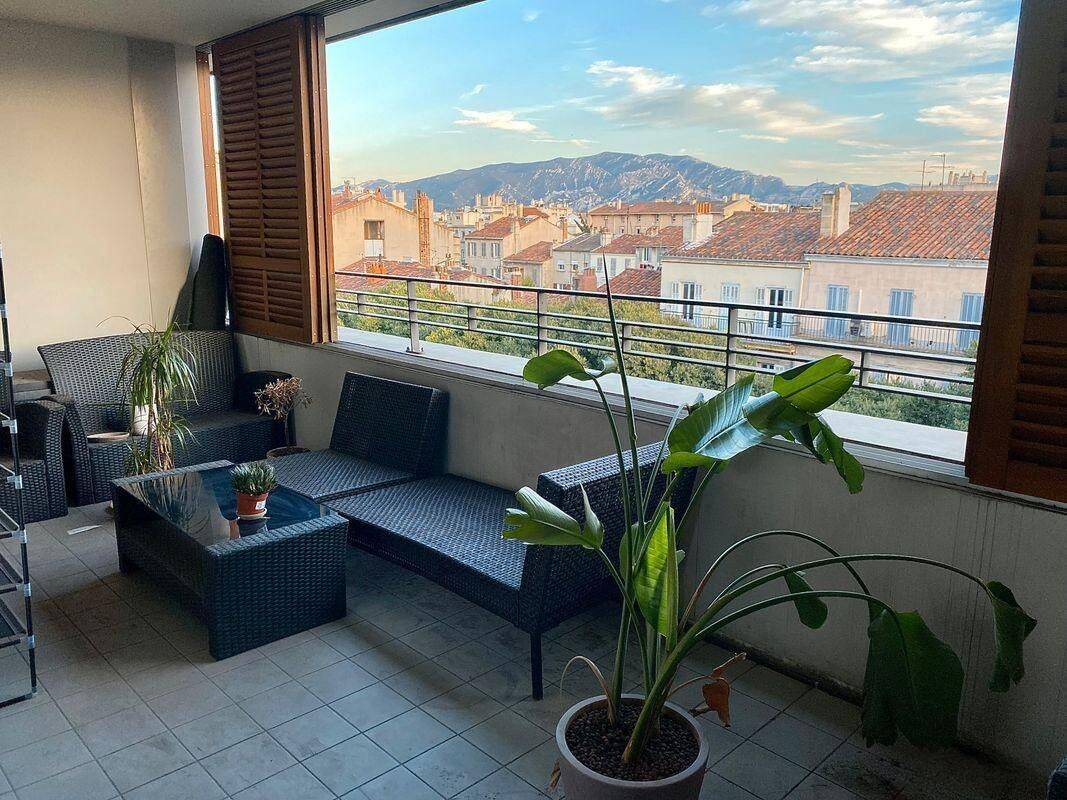 Appartement 2 pièces 45 m² · à Marseille 5ème Arrondissement · 45 m² · 900 €